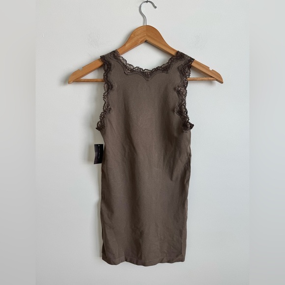 Lace V-Neck Tank - Picture 3 of 3